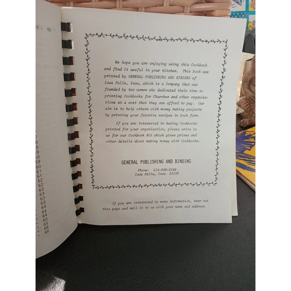 Family‎ Cookbook LaVey Phillips Carol Walter Iowa Falls, Iowa 1985 Country...